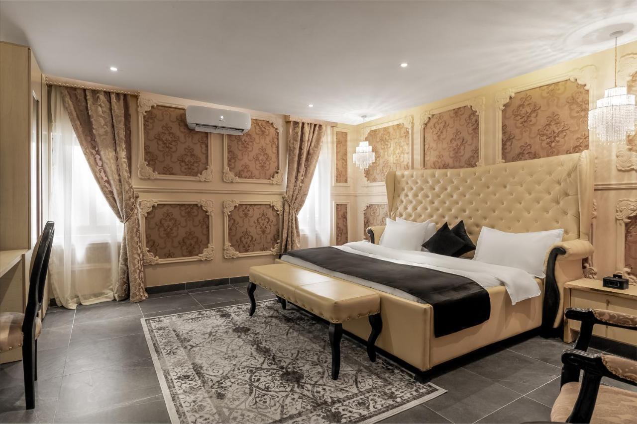 Villa Monument Hotel Aliayabiagba Екстериор снимка