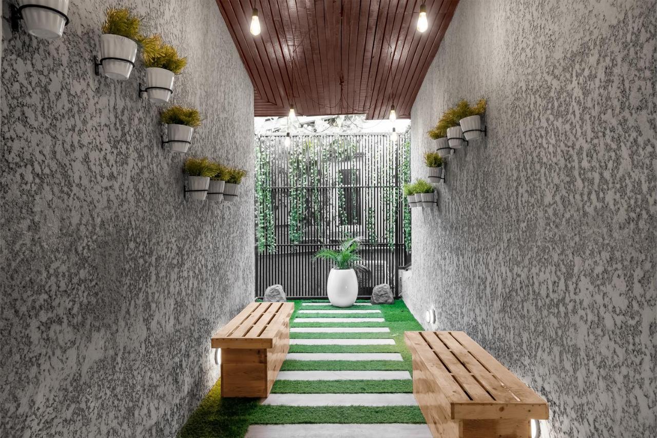 Villa Monument Hotel Aliayabiagba Екстериор снимка